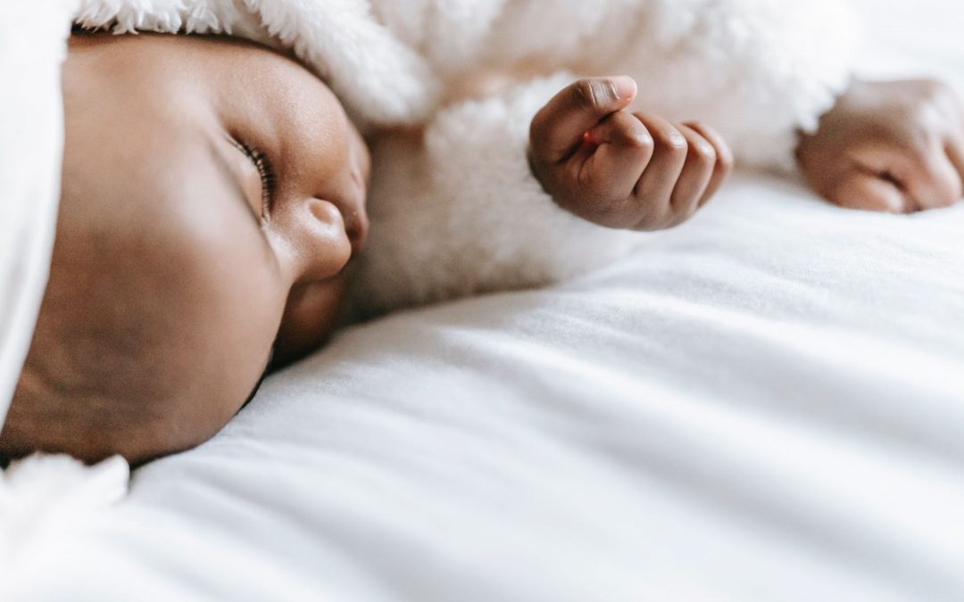 Como crear una rutina de sueño para mi bebé