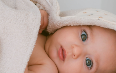Cómo bañar al recién nacido: Consejos prácticos.